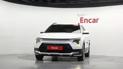 2024 Kia Niro Prestige, белый — фото 3