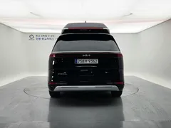 2023 Kia Carnival Diesel 7-Seater Hi-Limousine — фото 5