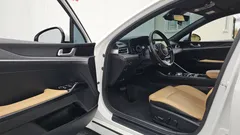 2023 Kia K5 2.0, белый — фото 10