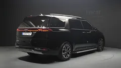2023 Kia Carnival Diesel 9-Seater Signature — фото 2