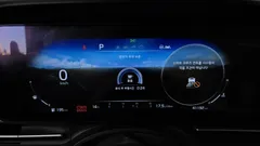 2023 Kia Carnival Gasoline 7-Seater Signature, белый — фото 8
