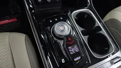 2023 Kia Carnival Gasoline 7-Seater Signature, белый — фото 9