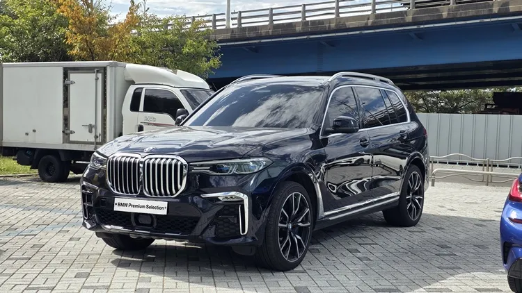 2022 BMW X7 xDrive 40i M Sport 6STR