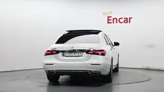 2022 Mercedes-Benz E-Class E450 4MATIC Exclusive — фото 4