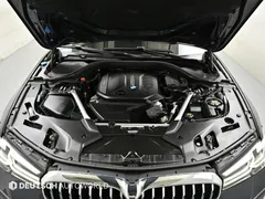 2023 BMW 5-Series 523d M Sport — фото 6