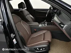 2023 BMW 5-Series 523d M Sport — фото 10