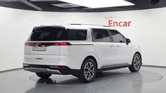 2023 Kia Carnival Diesel 9-Seater Prestige — фото 2