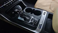 2023 Kia Carnival Gasoline 9-Seater Prestige, белый — фото 9