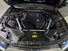 2022 BMW 5-Series 530e M Sport — фото 6