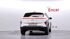 2023 Hyundai Kona Gasoline 1.6 Turbo 2WD, белый — фото 4