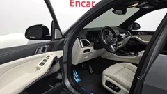 2024 BMW X5 xDrive 40i M Sport First Edition — фото 10