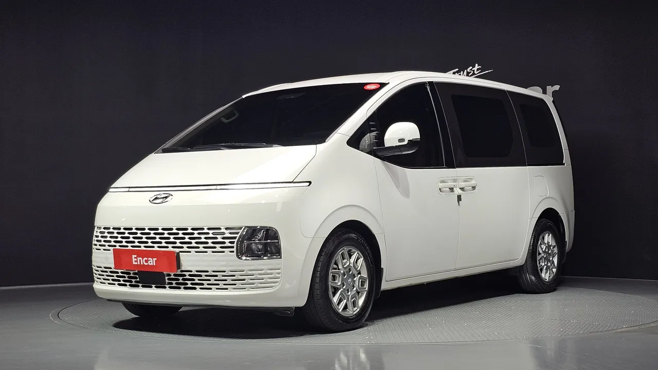 2023 Hyundai Staria L3.5 Cargo 3-Seater