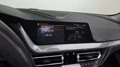 2022 BMW 1-Series 120i Sports — фото 15