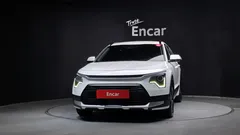2024 Kia Niro Prestige, белый — фото 3