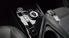 2024 Kia Niro Prestige, белый — фото 9
