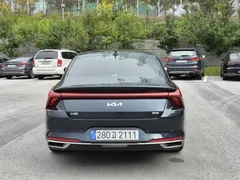 2023 Kia K8 Signature, синий — фото 4