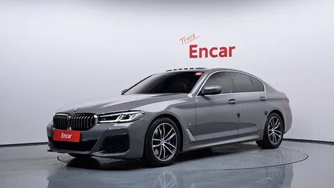 2022 BMW 5-Series 520i M Sport