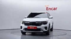 2023 Kia Seltos Gasoline 1.6 Turbo 2WD, белый — фото 3
