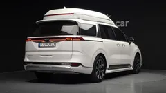 2023 Kia Carnival Gasoline 7-Seater Hi-Limousine — фото 2