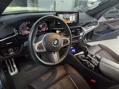 2023 BMW 5-Series 530i xDrive M Sport Package — фото 5