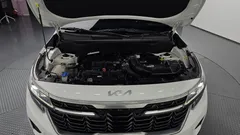 2023 Kia Seltos Gasoline 1.6 Turbo 2WD, белый — фото 6