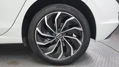 2023 Volkswagen Golf 2.0 TDI Prestige — фото 5