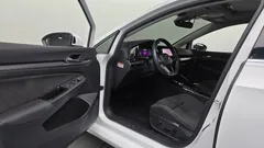 2023 Volkswagen Golf 2.0 TDI Prestige — фото 10