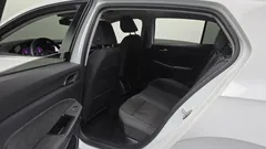 2023 Volkswagen Golf 2.0 TDI Prestige — фото 16