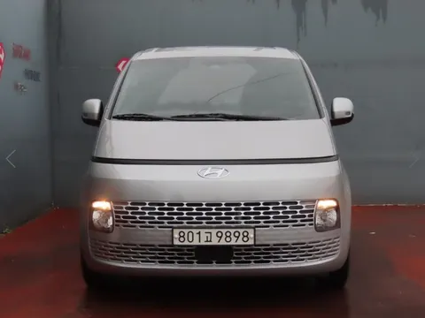 2022 Hyundai Staria Cargo 3-Seater