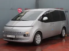 2022 Hyundai Staria Cargo 3-Seater, серебристый — фото 2