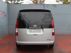 2022 Hyundai Staria Cargo 3-Seater, серебристый — фото 3