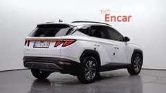 2023 Hyundai Tucson Inspiration 2WD, белый — фото 2