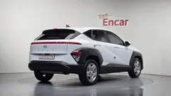 2023 Hyundai Kona Gasoline 1.6 Turbo 2WD, белый — фото 2