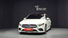 2022 Mercedes-Benz A-Class A250 4MATIC Sedan, белый — фото 3