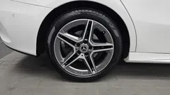 2022 Mercedes-Benz A-Class A250 4MATIC Sedan, белый — фото 5