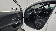 2022 Mercedes-Benz A-Class A250 4MATIC Sedan, белый — фото 10