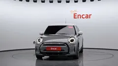 2022 Mini Cooper 5Door Classic, серый — фото 3