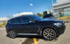 2022 BMW X3 xDrive 30e, чёрный — фото 4