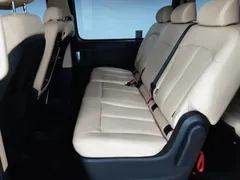 2023 Hyundai Staria Tourer 9-Seater, серый — фото 6