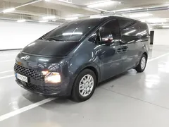 2023 Hyundai Staria Tourer 9-Seater, серый — фото 11