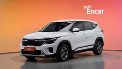 2023 Kia Seltos Gasoline 1.6 Turbo 2WD, белый — фото 1