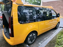 2022 Hyundai Staria L3.5 Kinder Safety Car, жёлтый — фото 4