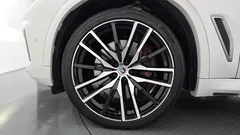 2023 BMW X5 M50i, белый — фото 5