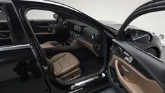 2023 Mercedes-Benz E-Class E250 AMG Line, чёрный — фото 11