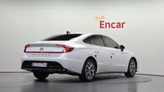 2022 Hyundai Sonata 2.0, белый — фото 2
