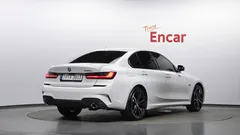 2022 BMW 3-Series 330e M Sport, белый — фото 2