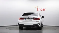 2022 BMW 3-Series 330e M Sport, белый — фото 4