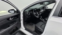2022 Kia K3 1.6, белый — фото 10