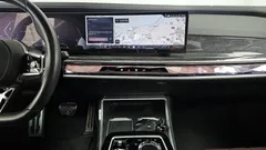 2023 BMW 7-Series 740d xDrive M Sport, серо-серебристый — фото 14