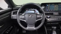 2023 Lexus ES Luxury Plus, чёрный — фото 17